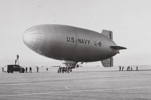 Ghost Blimp Us Navy L-8