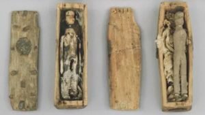 The Arthur’s Seat Coffins and the 17 Tiny Bodies Hidden Beneath Edinburgh 51 The Arthur’s Seat Coffins and the 17 Tiny Bodies Hidden Beneath Edinburgh 41
