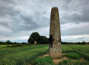The Devil’s Arrows and the Forgotten Giants of Prehistoric Britain 39 The Devil’s Arrows megalith